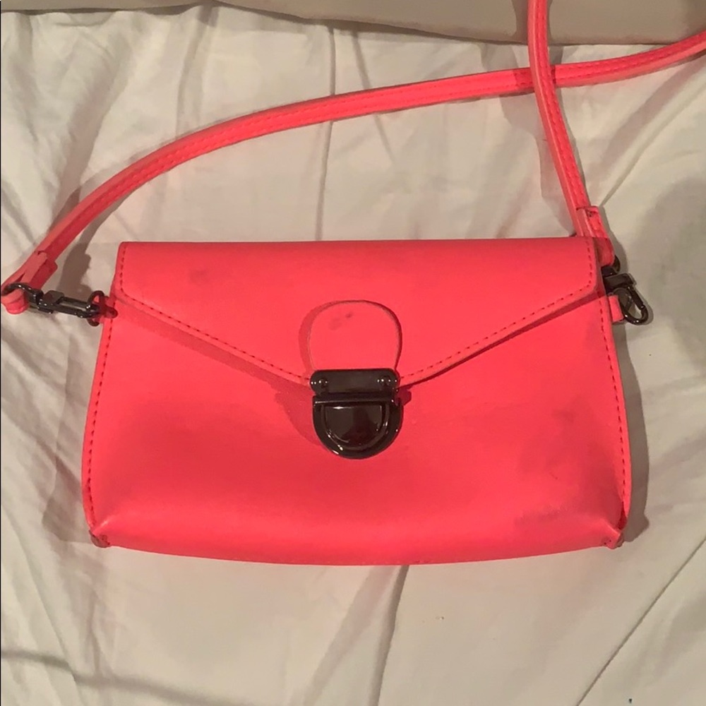 EXPRESS CLUTCH